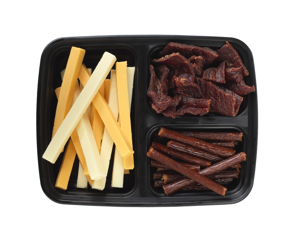 https://dairyfoodusa.com/images/Cheese%20Stick%20Snack%20Pack%20Options.webp